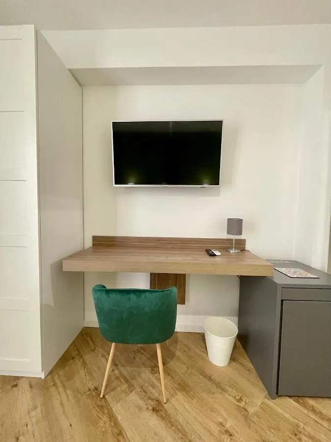 فندق مبيت وإفطار مارسالا Albaria Rooms-Apartments إيطاليا